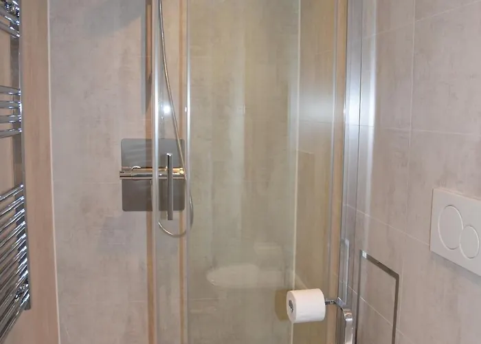 Houseboat Trinidad بوتيل